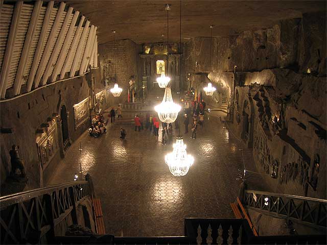 Подземный зал